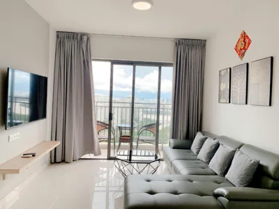 Appartement de trois chambres avec vue sur l'eau — The Sun Avenue Residences Apartment